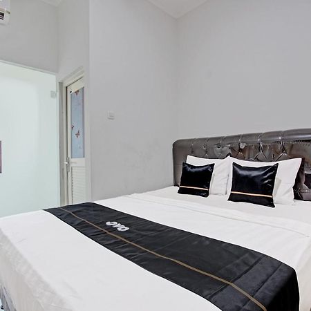 Capital O 91377 Mk Prime Syariah Hotel Semarang Bagian luar foto