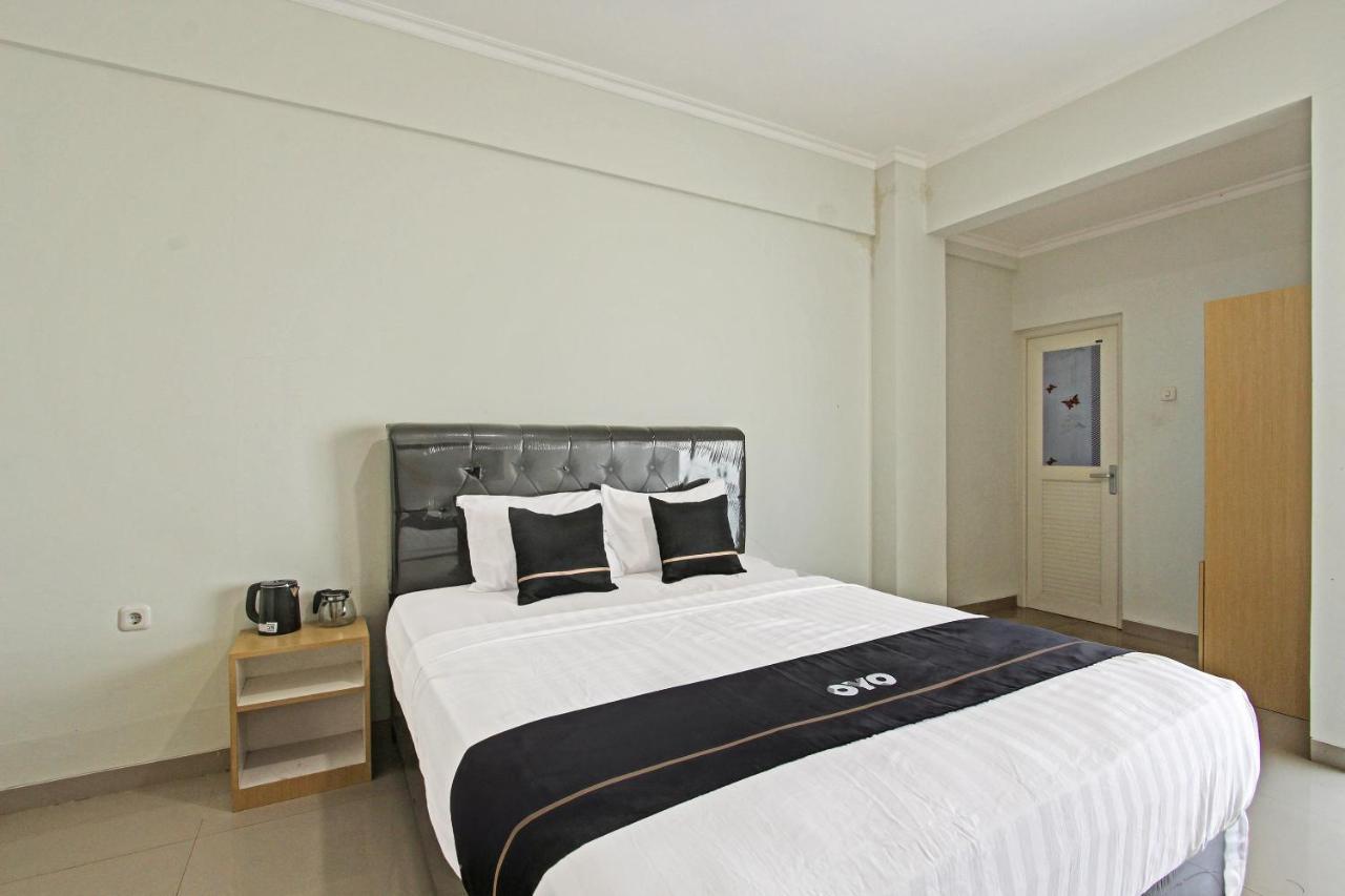 Capital O 91377 Mk Prime Syariah Hotel Semarang Bagian luar foto