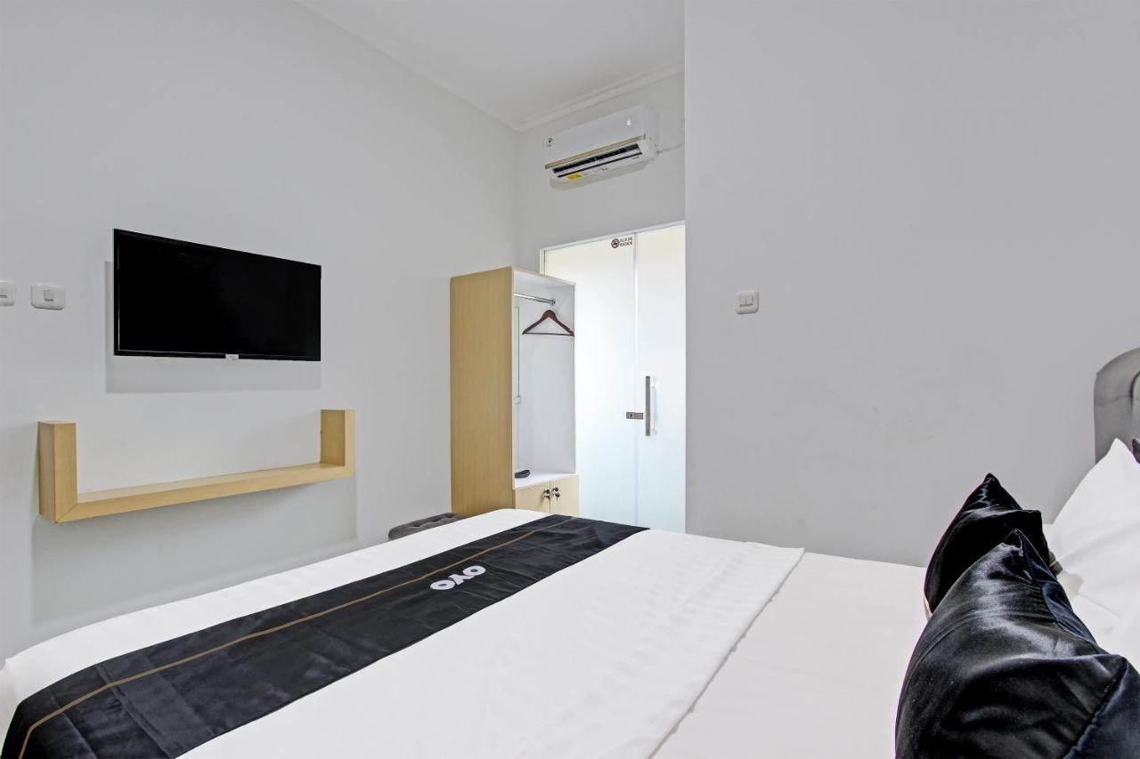 Capital O 91377 Mk Prime Syariah Hotel Semarang Bagian luar foto