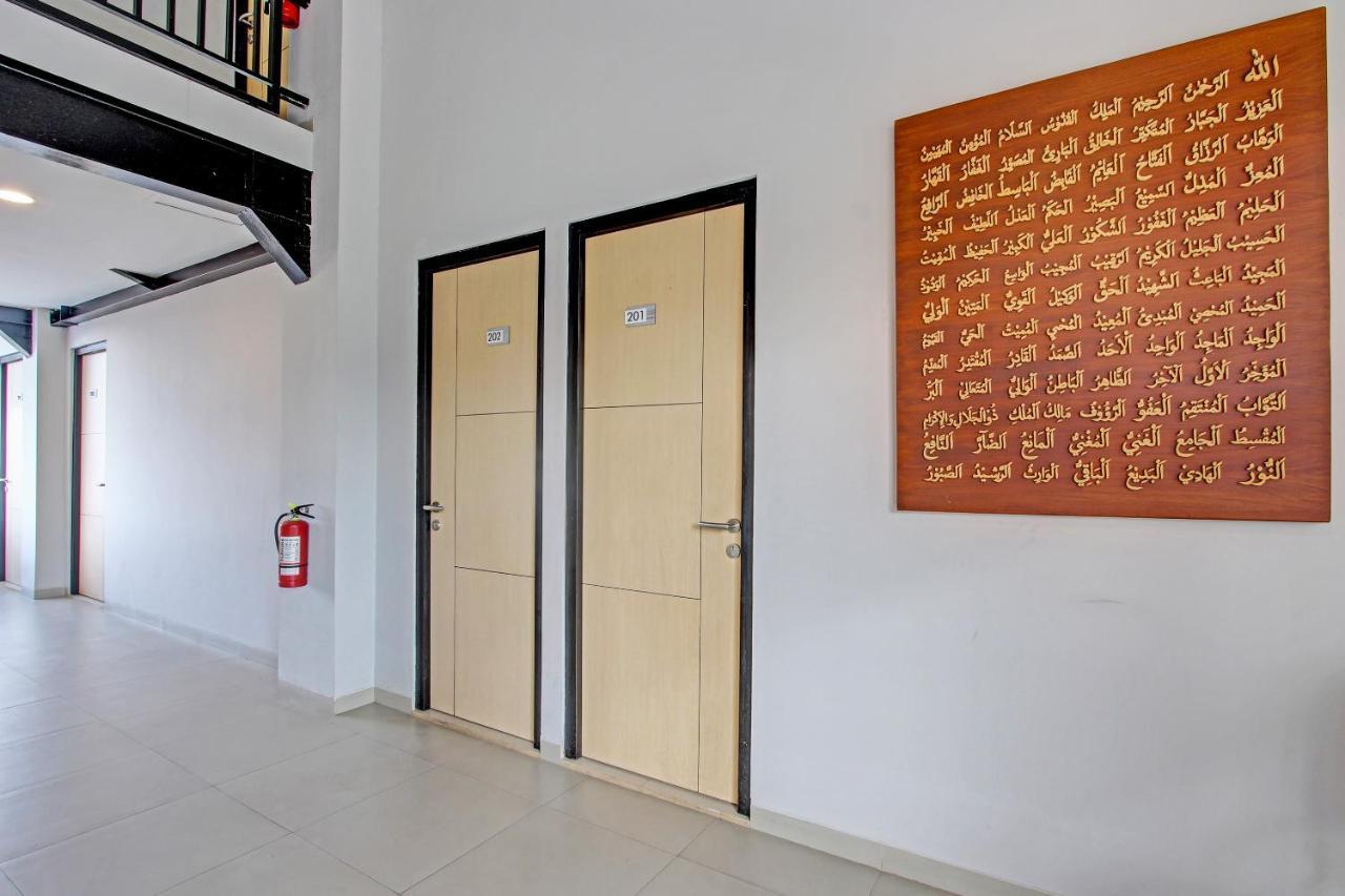Capital O 91377 Mk Prime Syariah Hotel Semarang Bagian luar foto